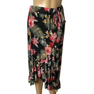 Floral skirt ,faux wrap,ruffles,ruching, hawaiien,gypsy,elastic waist band,vtg